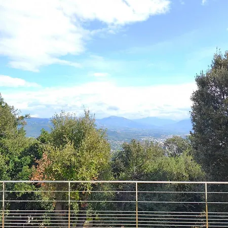 Hébergement de vacances 3 With Garden In *