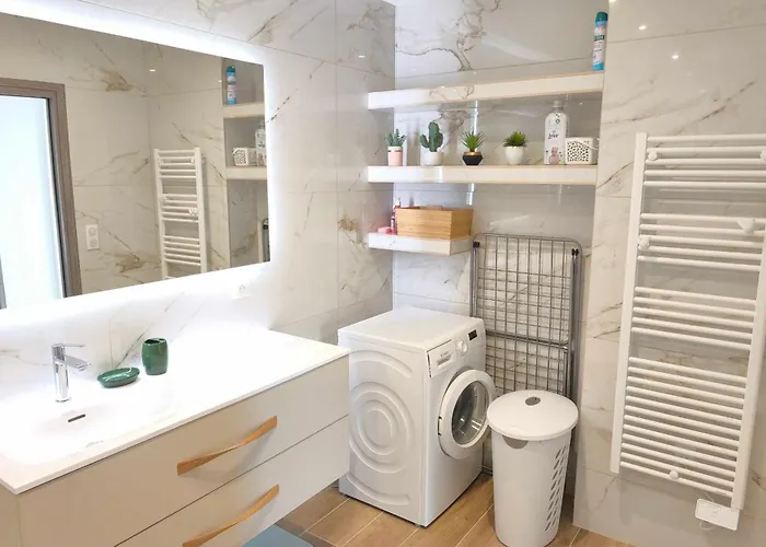 Hébergement de vacances 3 With Garden In *